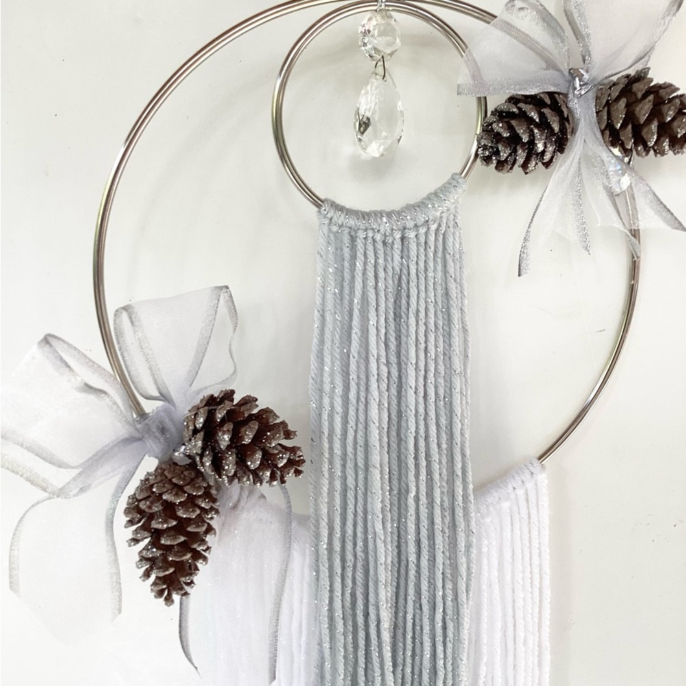 Wall Art Hand Crafted Suncatcher Silver White Gray Chrystal Christmas Pine Cone - Picture 1 of 13